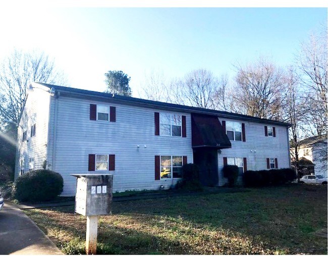 Primary Photo - 208 N Old Church Rd