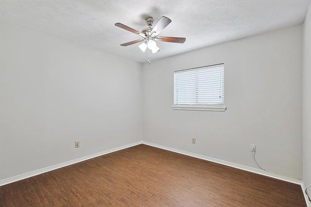 Building Photo - 804 Forest Glen Dr