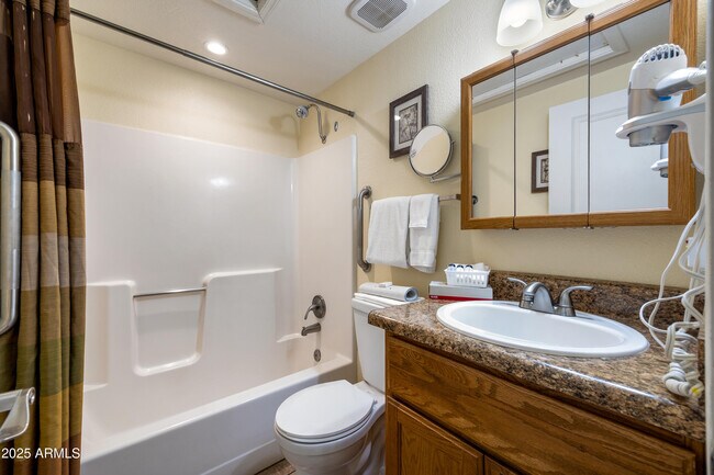 Building Photo - 5829 Buck Springs Rd