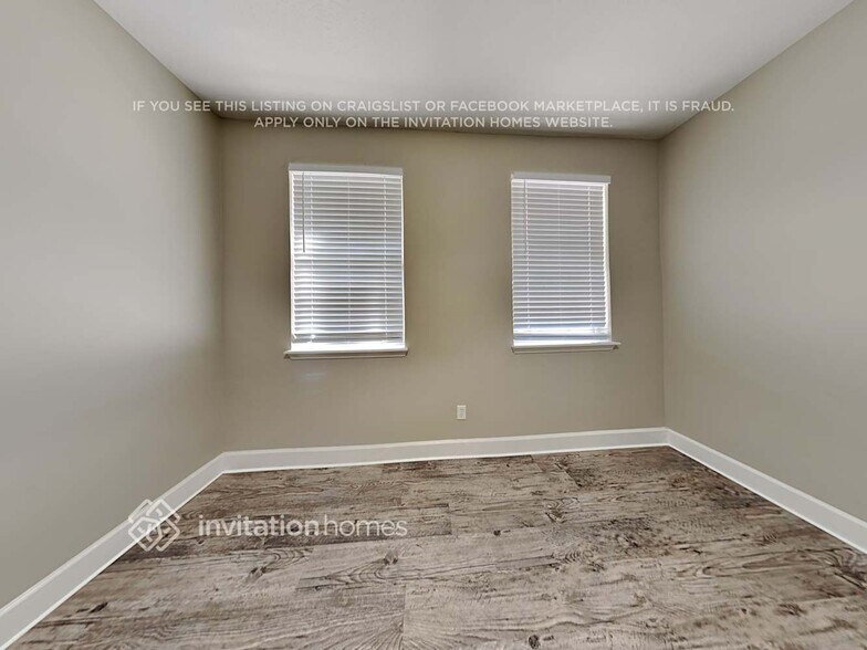 Building Photo - 12243 Woodbend Ct