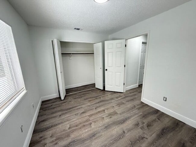 Building Photo - 2/1.5 Winter Springs Townhome with screened patio-MOVE IN SPECIAL: $500 OFF FIRST MONTH'S RENT