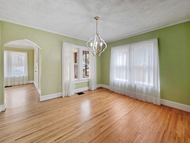 Building Photo - Charming East Point Duplex with Modern Updates & Private Yard