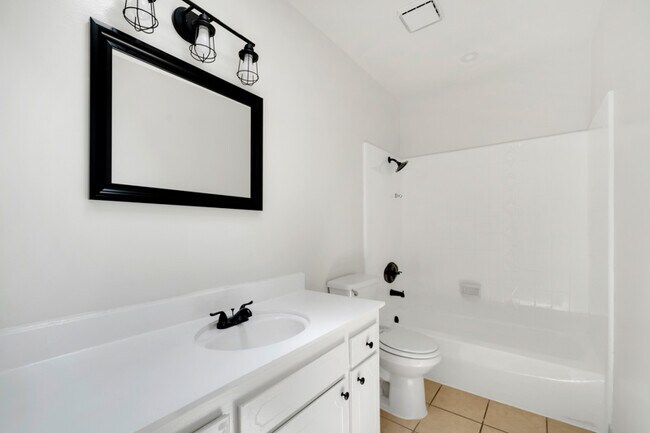 Floorplan - Oxford Apartments