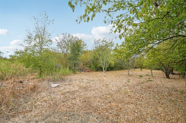 Building Photo - 18205 Great Falls Dr
