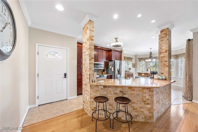Primary Photo - 7000 Pinnacle Ln