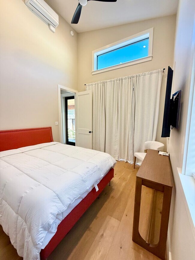 Building Photo - Beautiful Furnished New Construction Calis...