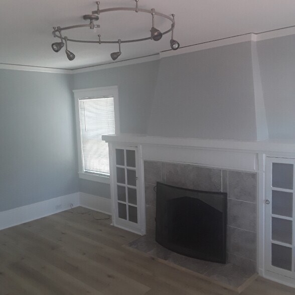 Building Photo - 5345 Trask St