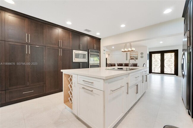 Building Photo - 15300 SW 164th St