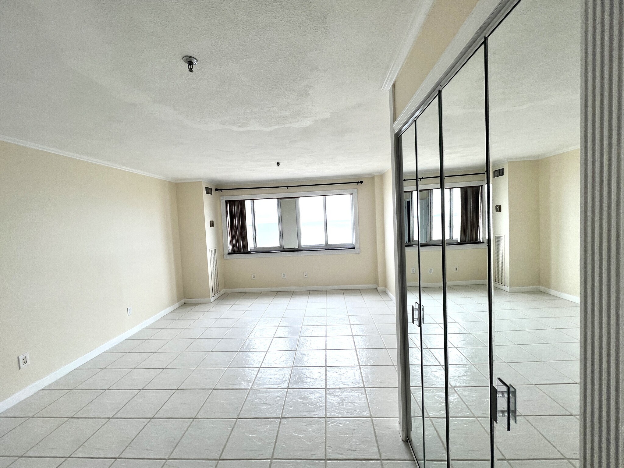 Building Photo - 510 Revere Beach Blvd
