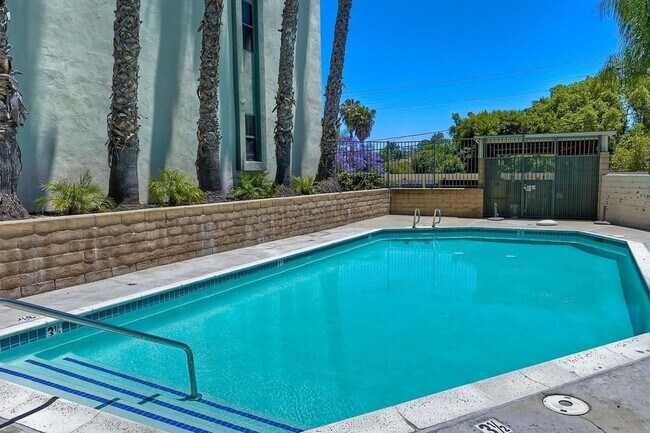 Building Photo - $500 Move In Special-Spacious Condo with Dual Master Suites Just Minutes Away from SDSU
