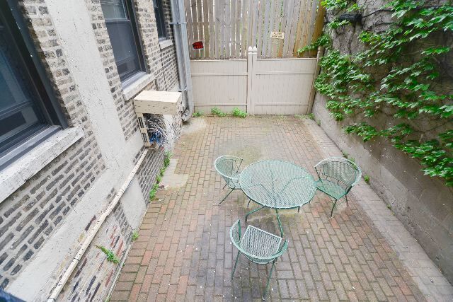 Building Photo - 618 W Patterson Ave