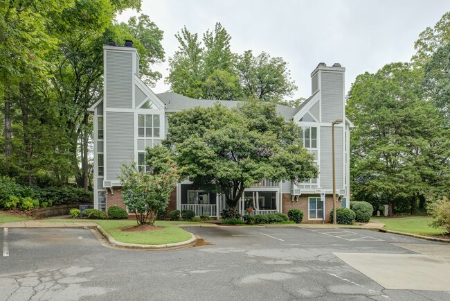 Building Photo - 2506 Cranbrook Ln