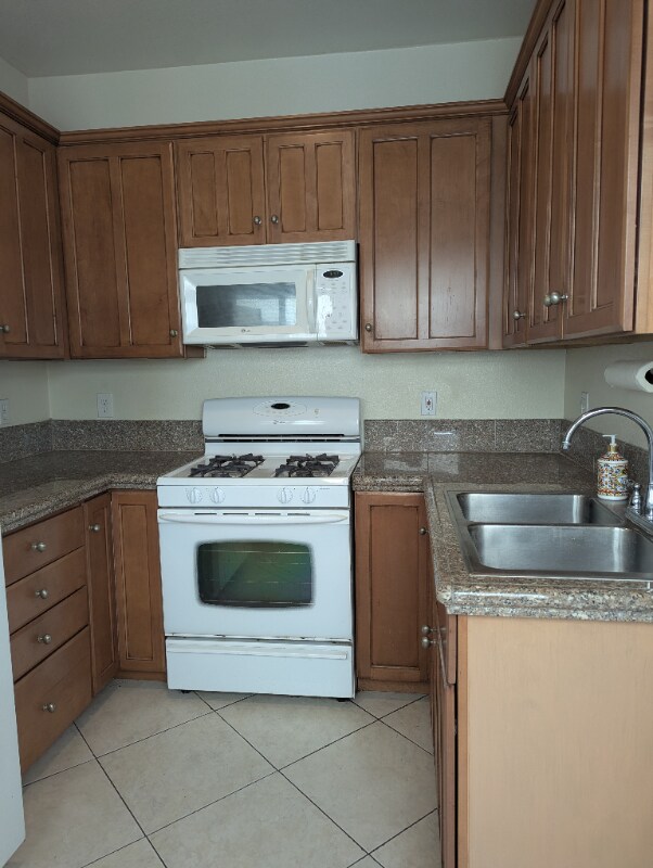 Building Photo - 3632 2nd St