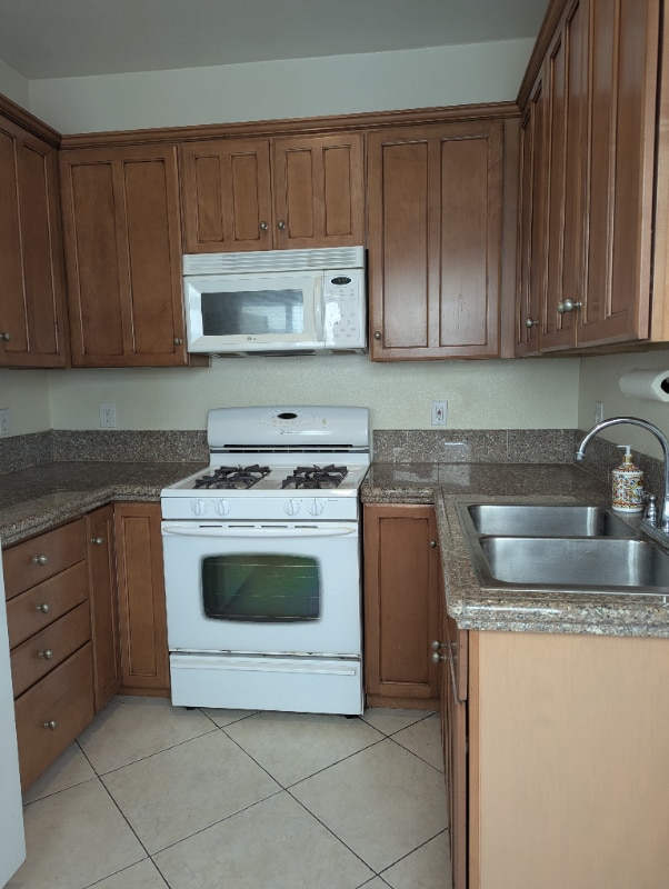 Building Photo - 3632 2nd St