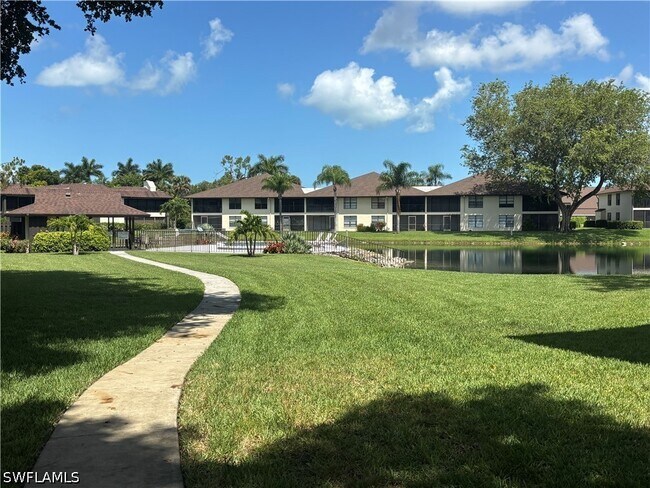 Building Photo - 1600 Misty Pines Cir