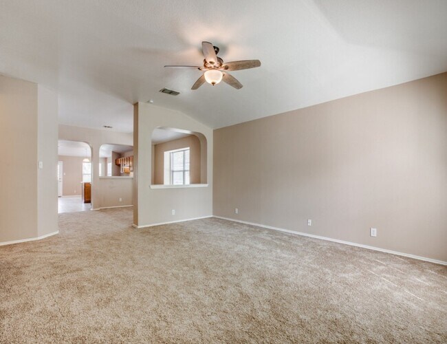 Building Photo - 611 Granite Cliff