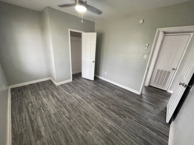 Building Photo - Remodeled Two Bedroom In Desirable Historical Tucson Neighborhood!!