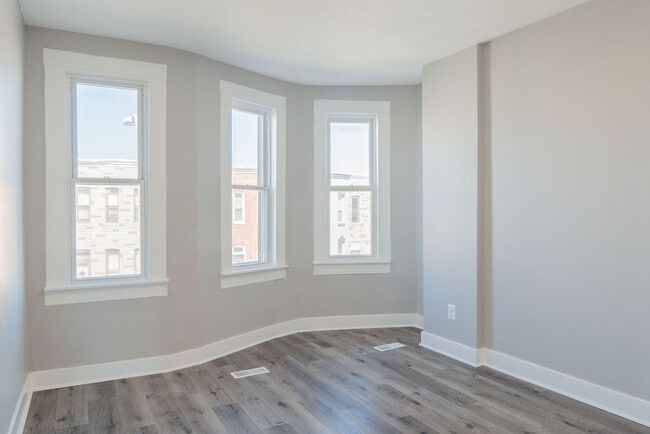 Building Photo - 1237 Carroll St