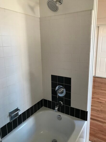 Bathroom - 1815 N Beverly Glen Blvd