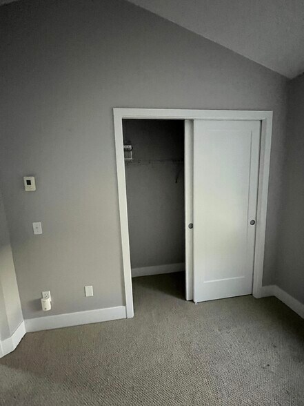 3rd floor - bedroom's closet - 488 N 130th St
