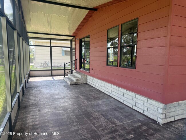 Building Photo - 14697 Brookridge Blvd