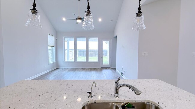 Building Photo - 28922 Hauter Wy