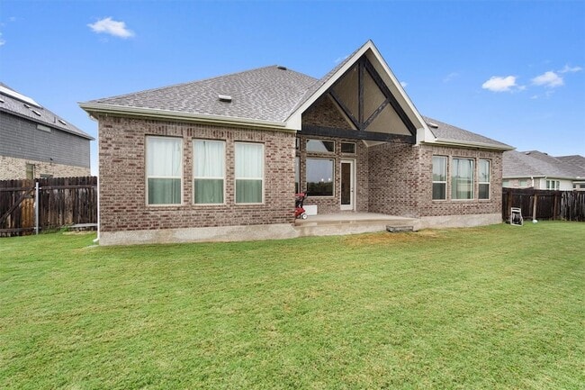Building Photo - 504 Pulitzer Dr