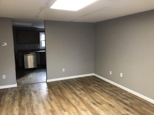 Building Photo - 110 Winthrop St