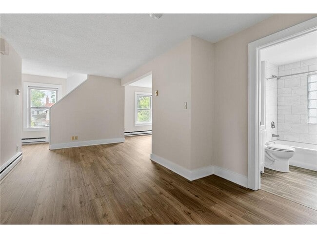 Building Photo - 2610 Dupont Ave S