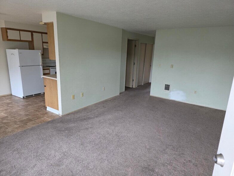 Building Photo - 1145 D St