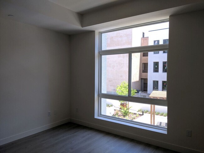 Building Photo - Monterey Bay Square (#308)