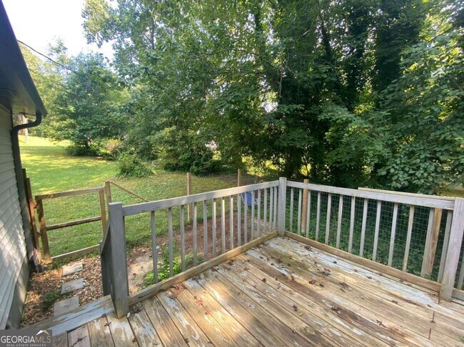 Building Photo - 4424 Oak Creek Dr