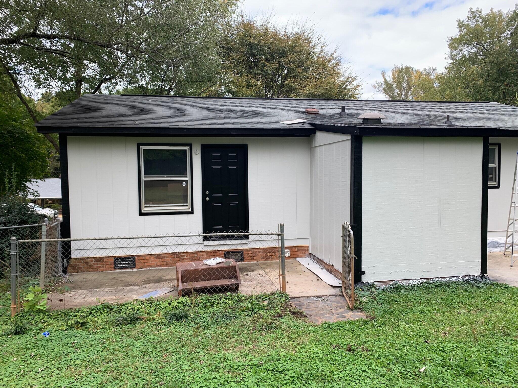 Building Photo - 277 River Loop Rd