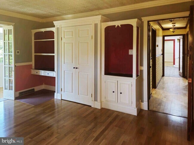 Building Photo - 159 Olde Concord Rd