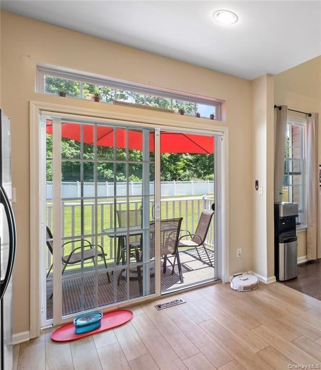 Building Photo - 5 Case Ct