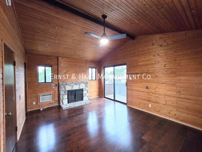 Building Photo - 1330 Ximeno Ave
