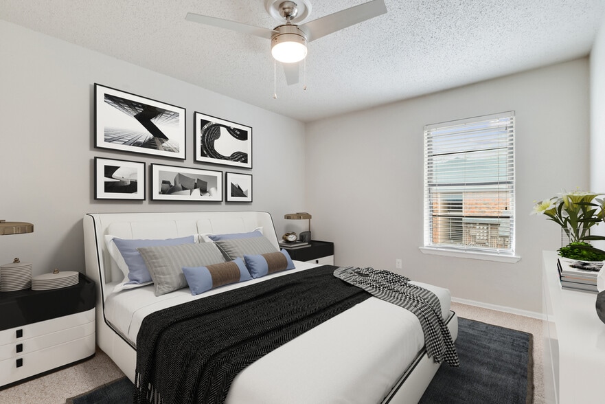 Building Photo - North Star