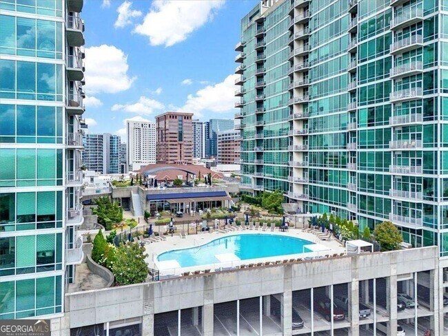 Building Photo - 923 Peachtree St NE