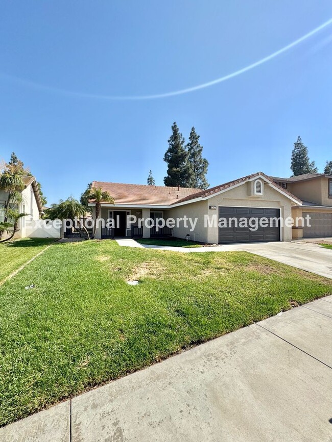 Building Photo - Great 3 bed 2 bath single story
