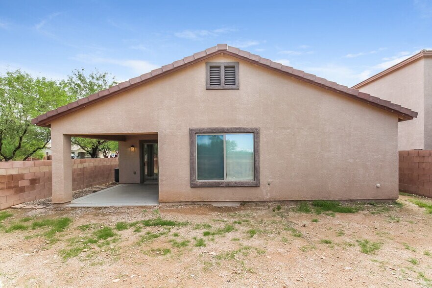 Building Photo - 7046 S Copper Bloom Ave