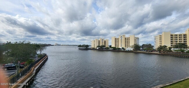 Building Photo - 134 Starboard Ln