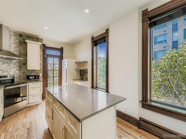 Building Photo - 2140 W 28th Ave