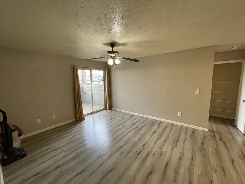 Building Photo - 539 Aspen Glen Dr