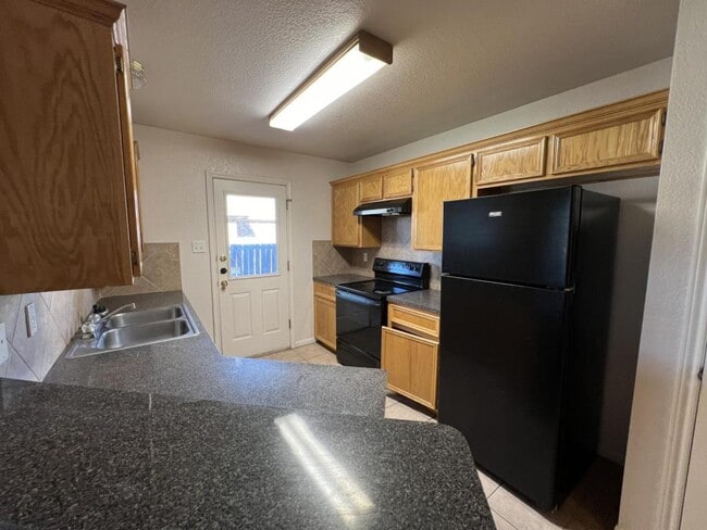 Building Photo - 3706 Dustin Ct