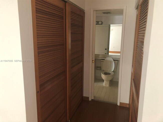 Building Photo - 8850 SW 123rd Ct