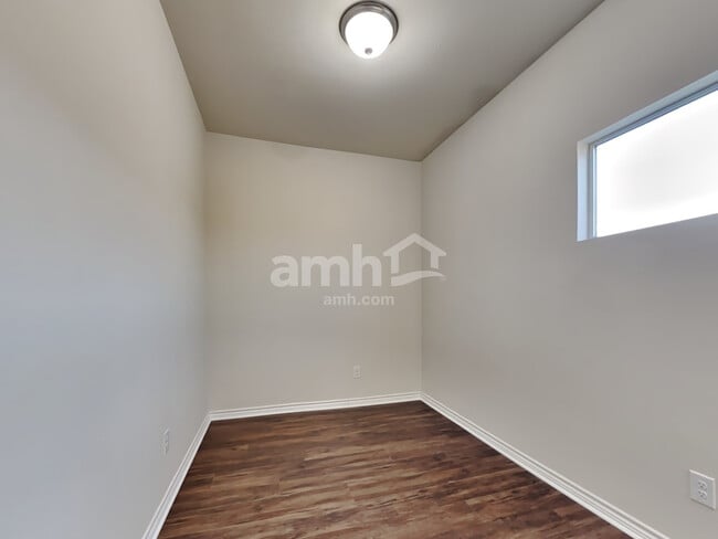 Building Photo - 5513 Soledad Dr