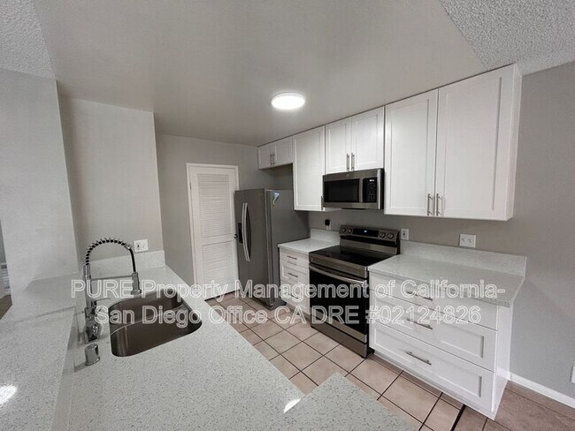 Building Photo - 6840 Panamint Row
