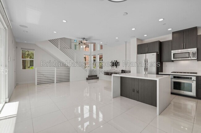 Building Photo - 7857 Inception Way