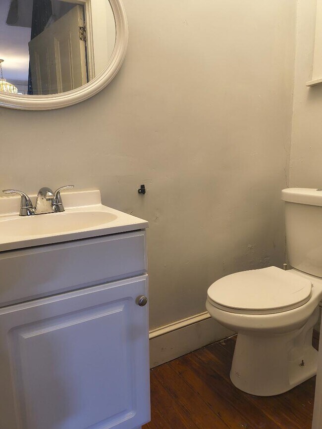 Building Photo - 6845 Germantown Ave