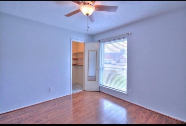 Building Photo - 3039 Becket St